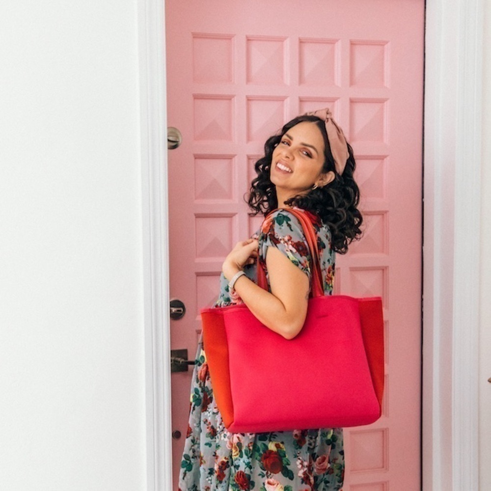NEW SUMMERSALT Neoprene Beach Tote in Pink/Red